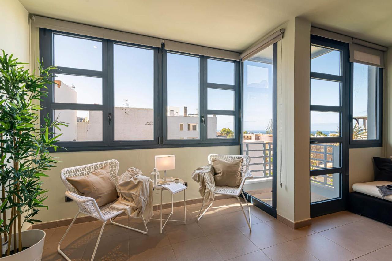 Luxury Holidays Suites, Playa De Los Cristianos Los Cristianos  Exterior photo