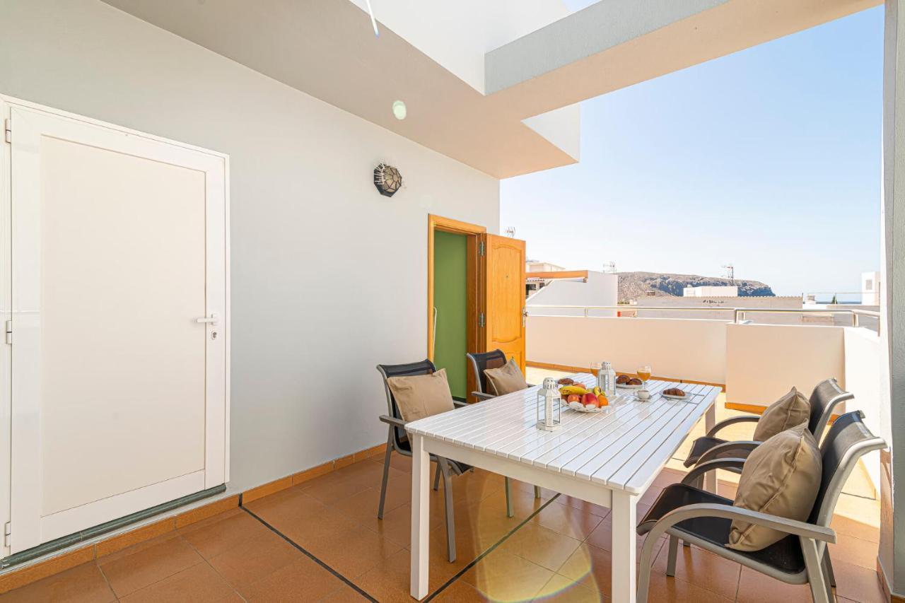 Luxury Holidays Suites, Playa De Los Cristianos Los Cristianos  Exterior photo