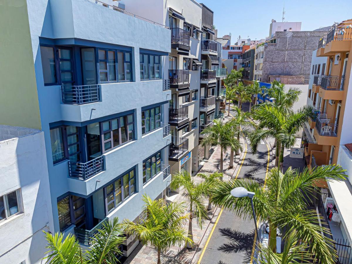 Luxury Holidays Suites, Playa De Los Cristianos Los Cristianos  Exterior photo