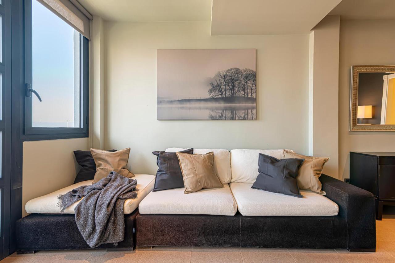 Luxury Holidays Suites, Playa De Los Cristianos Los Cristianos  Exterior photo