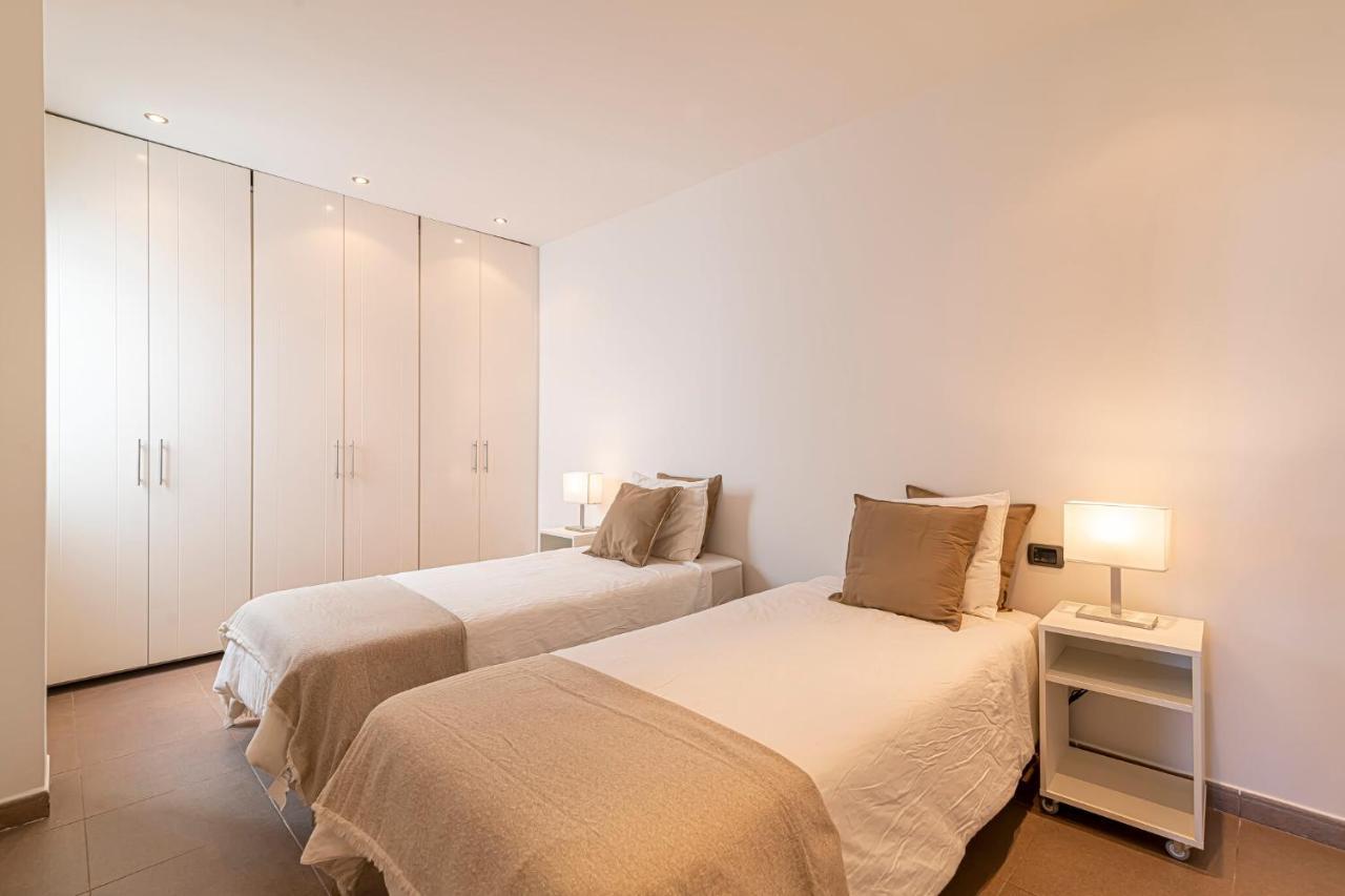 Luxury Holidays Suites, Playa De Los Cristianos Los Cristianos  Exterior photo