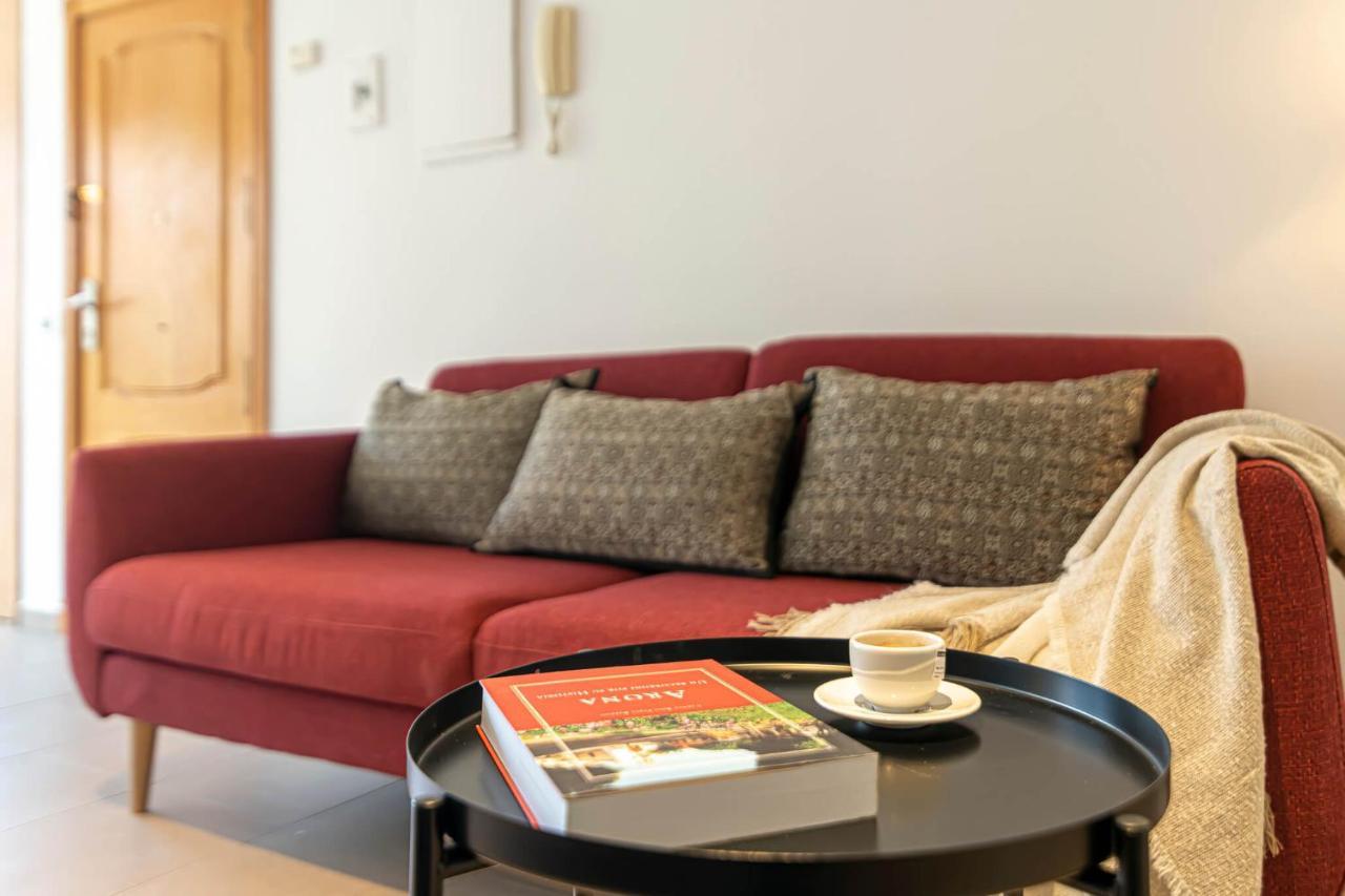 Luxury Holidays Suites, Playa De Los Cristianos Los Cristianos  Exterior photo