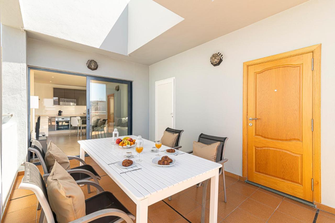 Luxury Holidays Suites, Playa De Los Cristianos Los Cristianos  Exterior photo