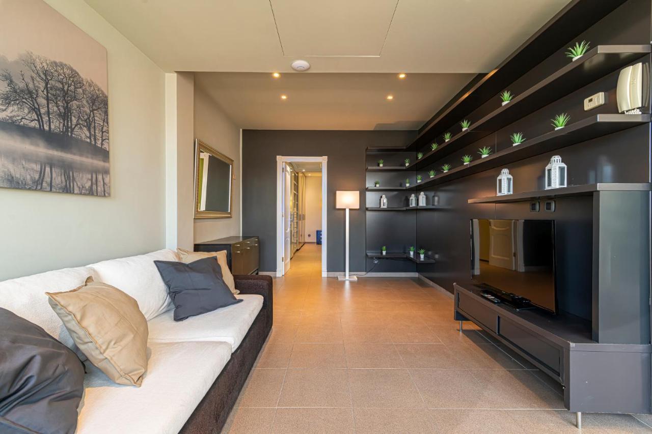 Luxury Holidays Suites, Playa De Los Cristianos Los Cristianos  Exterior photo