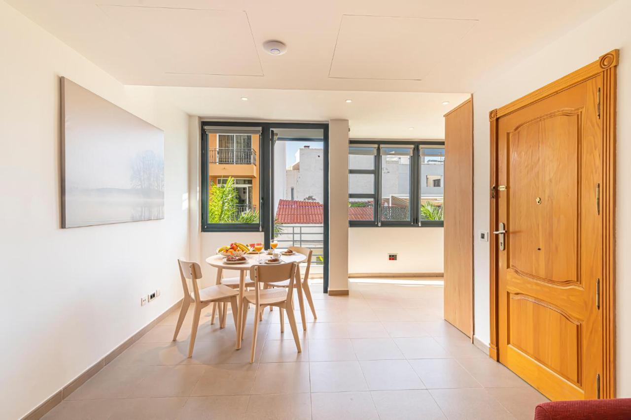 Luxury Holidays Suites, Playa De Los Cristianos Los Cristianos  Exterior photo