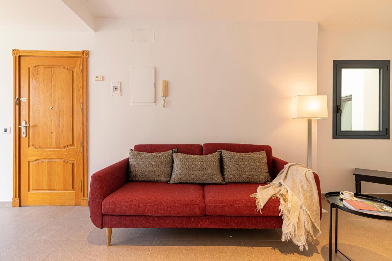 Luxury Holidays Suites, Playa De Los Cristianos Los Cristianos  Exterior photo